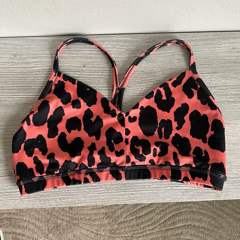 Fleo Reinette - Coral Leopard Sports Bra